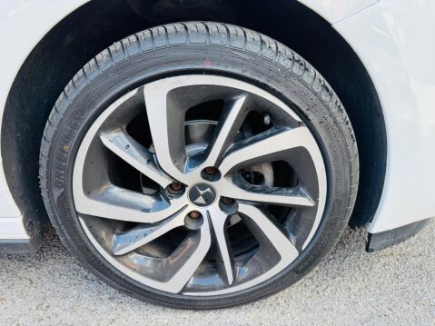 DS DS 3 1.2 PureTech Connected Chic Euro 6 (s/s) 3dr 14