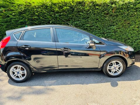 Ford Fiesta 1.0 Zetec Euro 5 (s/s) 5dr 38