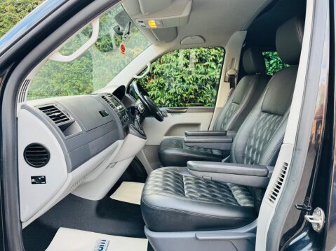 Volkswagen Transporter 2.0 TDI BlueMotion Tech T32 Highline Kombi DSG L1 H1 4dr 7