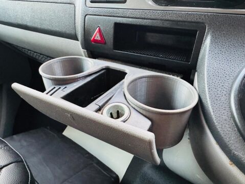 Volkswagen Transporter 2.0 TDI BlueMotion Tech T32 Highline Kombi DSG L1 H1 4dr 53