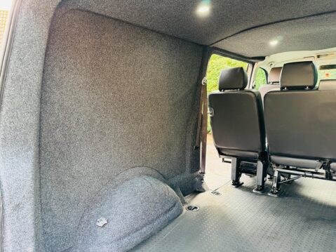 Volkswagen Transporter 2.0 TDI BlueMotion Tech T32 Highline Kombi DSG L1 H1 4dr 62