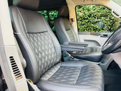 Volkswagen Transporter 2.0 TDI BlueMotion Tech T32 Highline Kombi DSG L1 H1 4dr 47