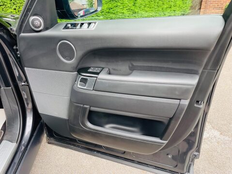 Land Rover Range Rover Sport 3.0 D300 MHEV HSE Silver Auto 4WD Euro 6 (s/s) 5dr 74