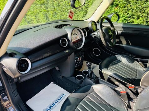 Mini Hatch 2.0 Cooper SD Auto Euro 5 3dr 13