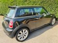 Mini Hatch 2.0 Cooper SD Auto Euro 5 3dr 28