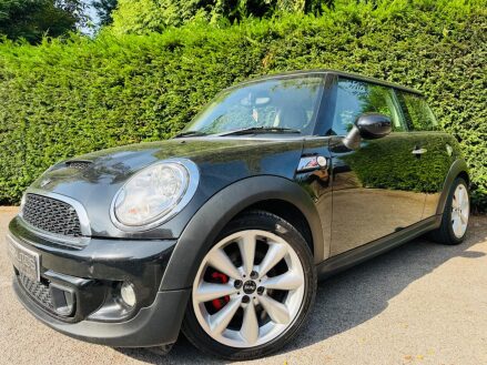 Mini Hatch 2.0 Cooper SD Auto Euro 5 3dr