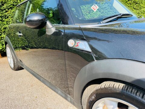 Mini Hatch 2.0 Cooper SD Auto Euro 5 3dr 52