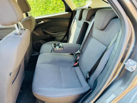 Ford Focus 1.0T EcoBoost Titanium Auto Euro 6 (s/s) 5dr 38