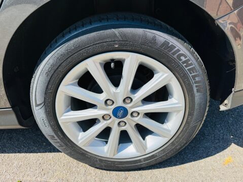 Ford Focus 1.0T EcoBoost Titanium Auto Euro 6 (s/s) 5dr 12