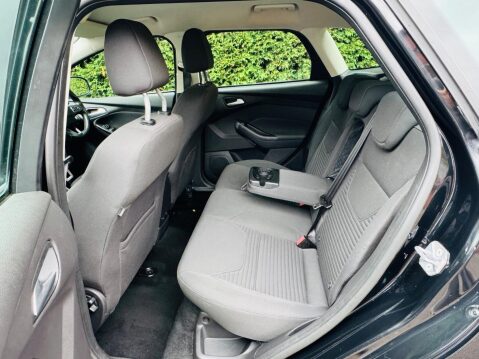 Ford Focus 1.5 TDCi Titanium Euro 6 (s/s) 5dr 33