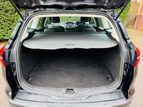 Ford Focus 1.5 TDCi Titanium Euro 6 (s/s) 5dr 27