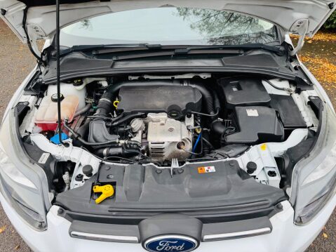 Ford Focus 1.0T EcoBoost Zetec Euro 5 (s/s) 5dr 42