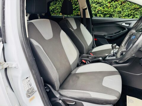 Ford Focus 1.0T EcoBoost Zetec Euro 5 (s/s) 5dr 32