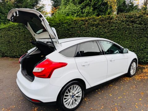 Ford Focus 1.0T EcoBoost Zetec Euro 5 (s/s) 5dr 26