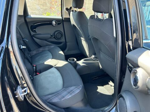 Mini Hatch 1.5 Cooper Seven Euro 6 (s/s) 5dr 28