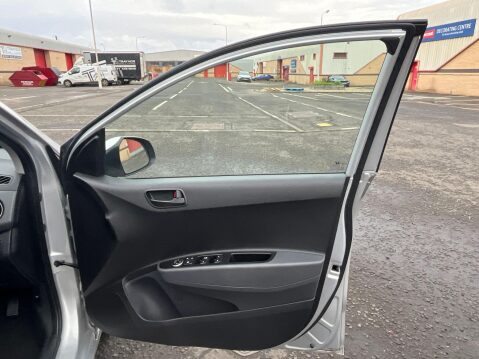 Hyundai i10 1.2 SE Euro 6 5dr 33