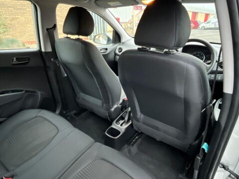 Hyundai i10 1.2 SE Euro 6 5dr 25