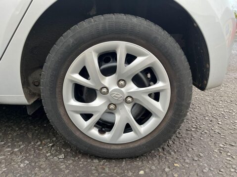Hyundai i10 1.2 SE Euro 6 5dr 40