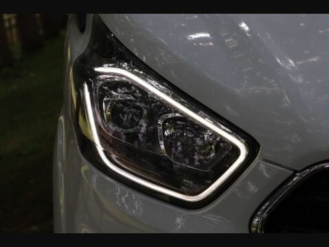 Ford Transit Custom 2.0 Transit Custom 300 Limited EcoBlue 5dr 39