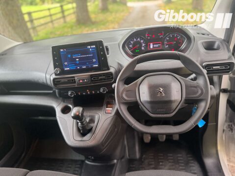 Peugeot Partner 1.5 Partner Professional Premium+ BHDi 16