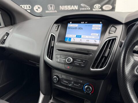 Ford Focus 1.0T EcoBoost ST-Line Euro 6 (s/s) 5dr 36