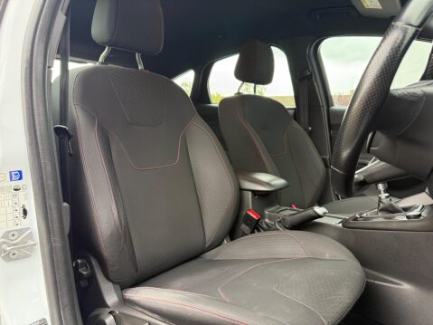 Ford Focus 1.0T EcoBoost ST-Line Euro 6 (s/s) 5dr 24