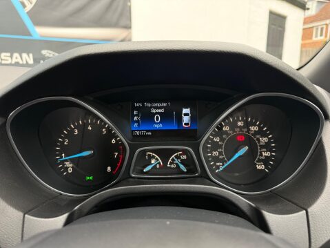 Ford Focus 1.0T EcoBoost ST-Line Euro 6 (s/s) 5dr 38
