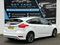 Ford Focus 1.0T EcoBoost ST-Line Euro 6 (s/s) 5dr 3
