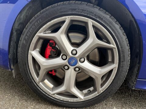 Ford Focus 2.0T EcoBoost ST-3 Euro 5 (s/s) 5dr 14