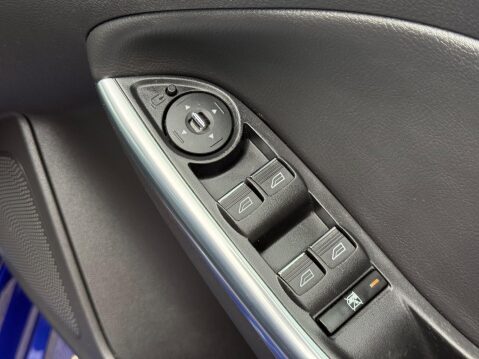 Ford Focus 2.0T EcoBoost ST-3 Euro 5 (s/s) 5dr 27