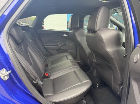 Ford Focus 2.0T EcoBoost ST-3 Euro 5 (s/s) 5dr 19