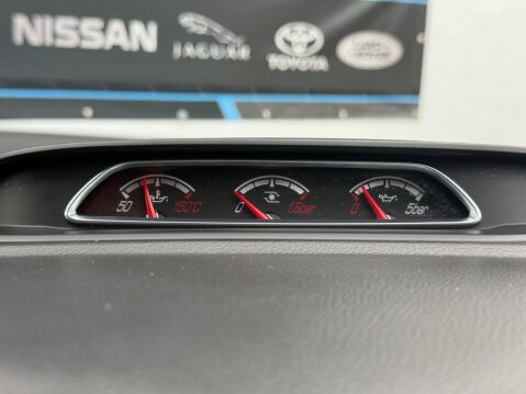 Ford Focus 2.0T EcoBoost ST-3 Euro 5 (s/s) 5dr 31