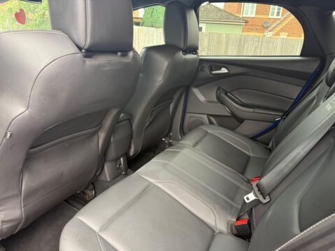 Ford Focus 2.0T EcoBoost ST-3 Euro 5 (s/s) 5dr 20