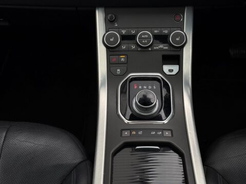 Land Rover Range Rover Evoque 2.0 TD4 SE Tech Auto 4WD Euro 6 (s/s) 5dr 35