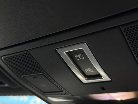 Land Rover Range Rover Evoque 2.0 TD4 SE Tech Auto 4WD Euro 6 (s/s) 5dr 37