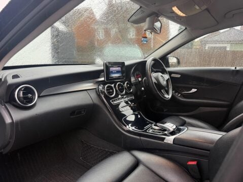 Mercedes-Benz C Class 2.1 C220d SE Executive Edition G-Tronic+ Euro 6 (s/s) 4dr 27