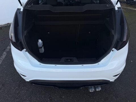 Ford Fiesta 1.6T EcoBoost ST-3 Euro 6 3dr 31
