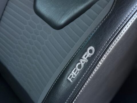 Ford Fiesta 1.6T EcoBoost ST-3 Euro 6 3dr 41