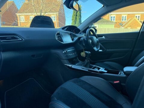 Peugeot 308 1.5 BlueHDi Tech Edition Euro 6 (s/s) 5dr 31