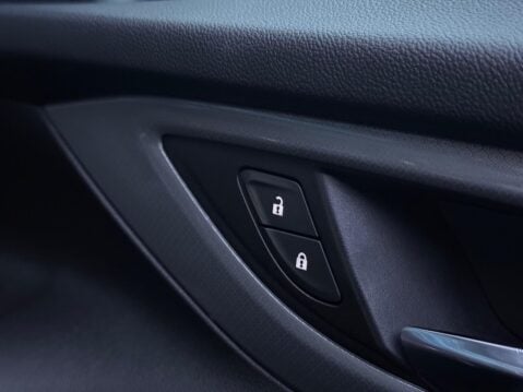 Vauxhall Insignia 1.6 Turbo D BlueInjection Design Grand Sport Euro 6 (s/s) 5dr 43