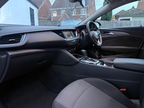 Vauxhall Insignia 1.6 Turbo D BlueInjection Design Grand Sport Euro 6 (s/s) 5dr 25