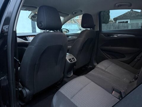 Vauxhall Insignia 1.6 Turbo D BlueInjection Design Grand Sport Euro 6 (s/s) 5dr 23