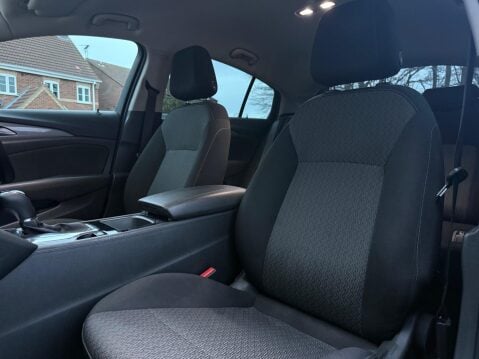 Vauxhall Insignia 1.6 Turbo D BlueInjection Design Grand Sport Euro 6 (s/s) 5dr 27