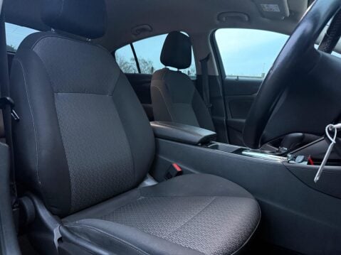 Vauxhall Insignia 1.6 Turbo D BlueInjection Design Grand Sport Euro 6 (s/s) 5dr 19