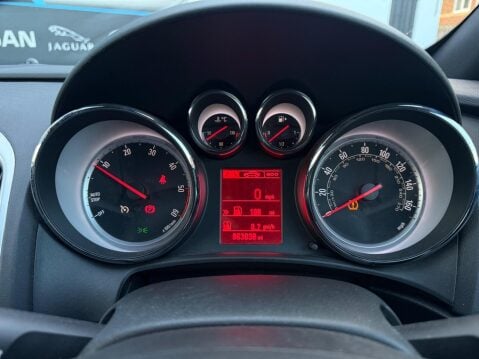 Vauxhall Astra GTC 2.0 CDTi BiTurbo Euro 5 (s/s) 3dr 52