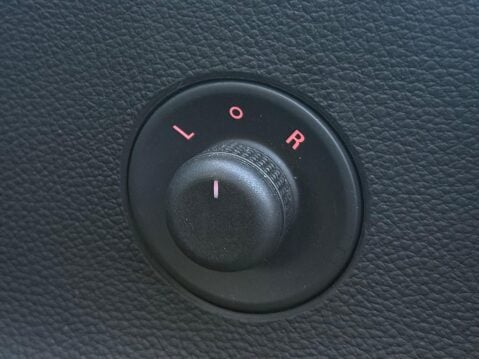 Vauxhall Astra GTC 2.0 CDTi BiTurbo Euro 5 (s/s) 3dr 47