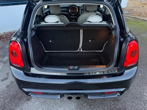 Mini Hatch 2.0 Cooper S Euro 6 (s/s) 3dr 29