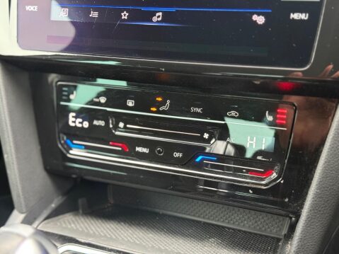 Volkswagen Passat 1.4 TSI 13kWh GTE DSG Euro 6 (s/s) 4dr 42