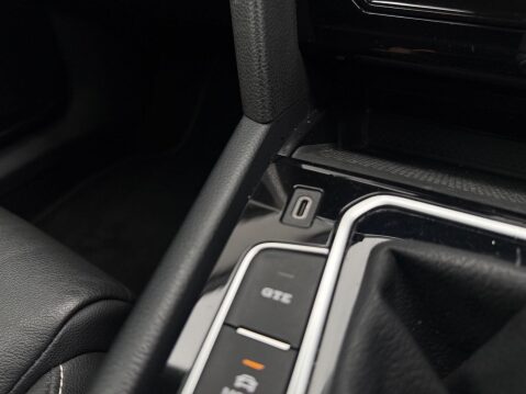 Volkswagen Passat 1.4 TSI 13kWh GTE DSG Euro 6 (s/s) 4dr 46