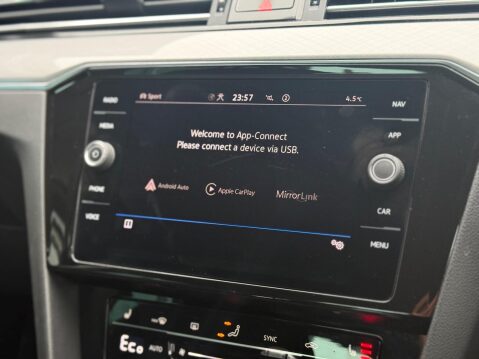 Volkswagen Passat 1.4 TSI 13kWh GTE DSG Euro 6 (s/s) 4dr 44